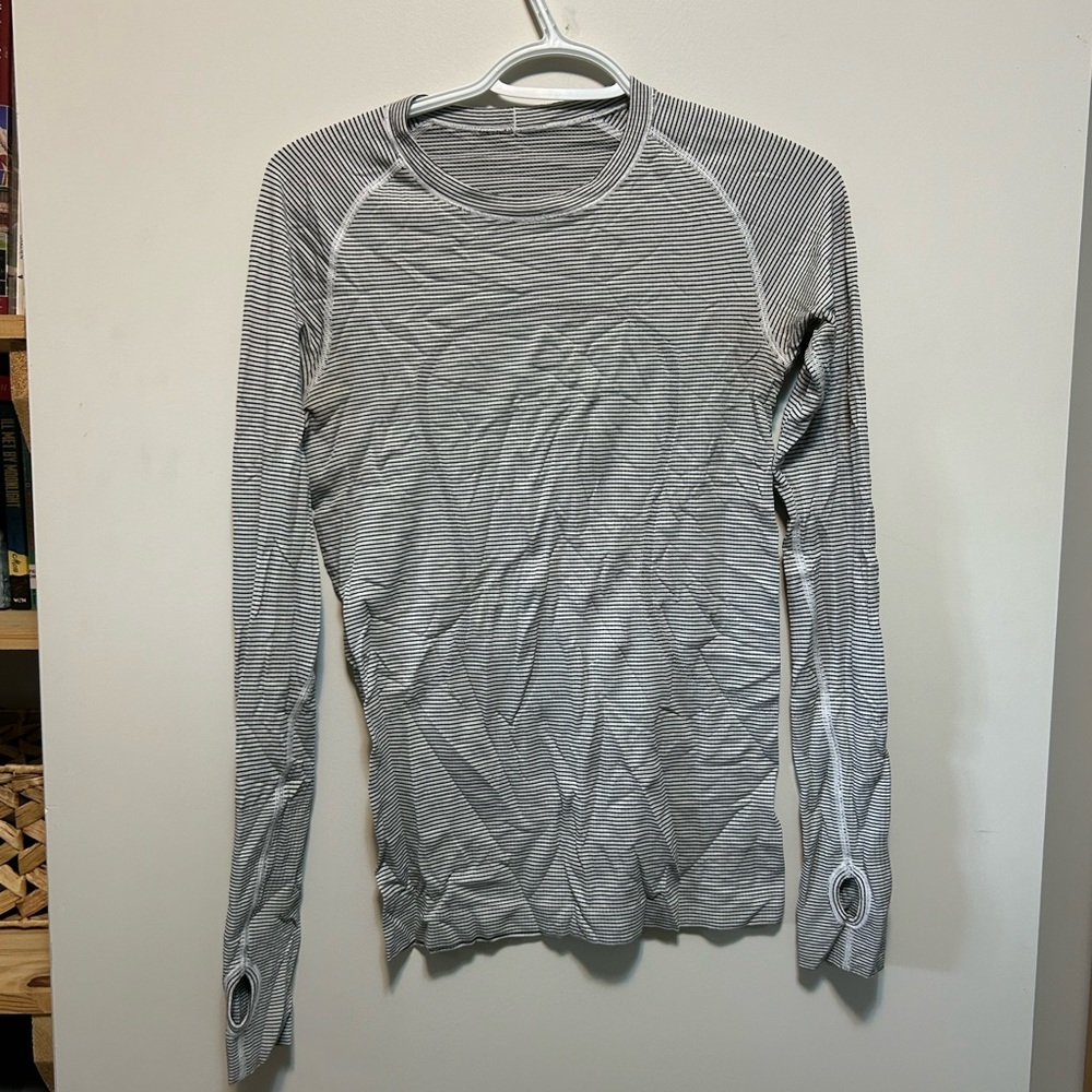 Lululemon Women's Swiftly Tech Long Sleeve, Black and White Striped, Size: 4